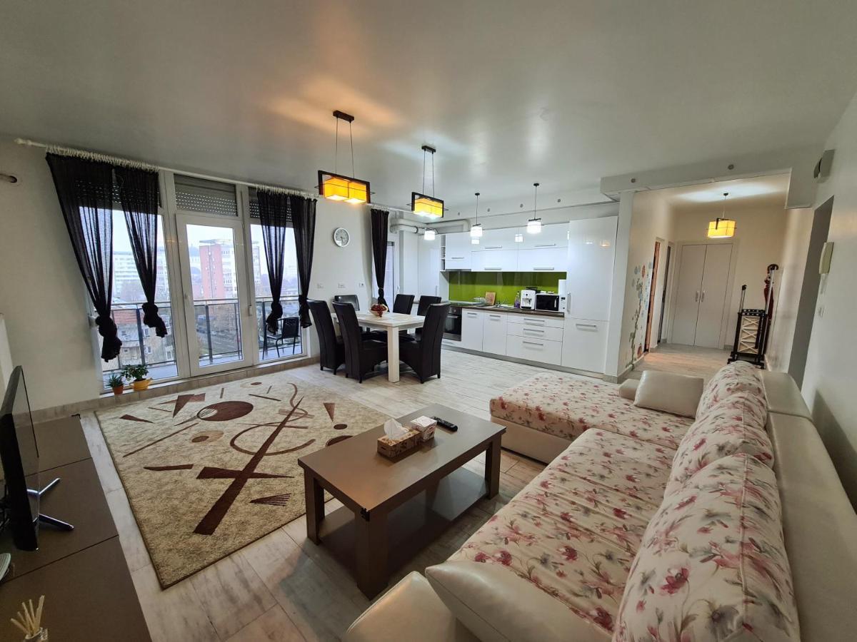 Cozy Apartment 阿拉德 外观 照片