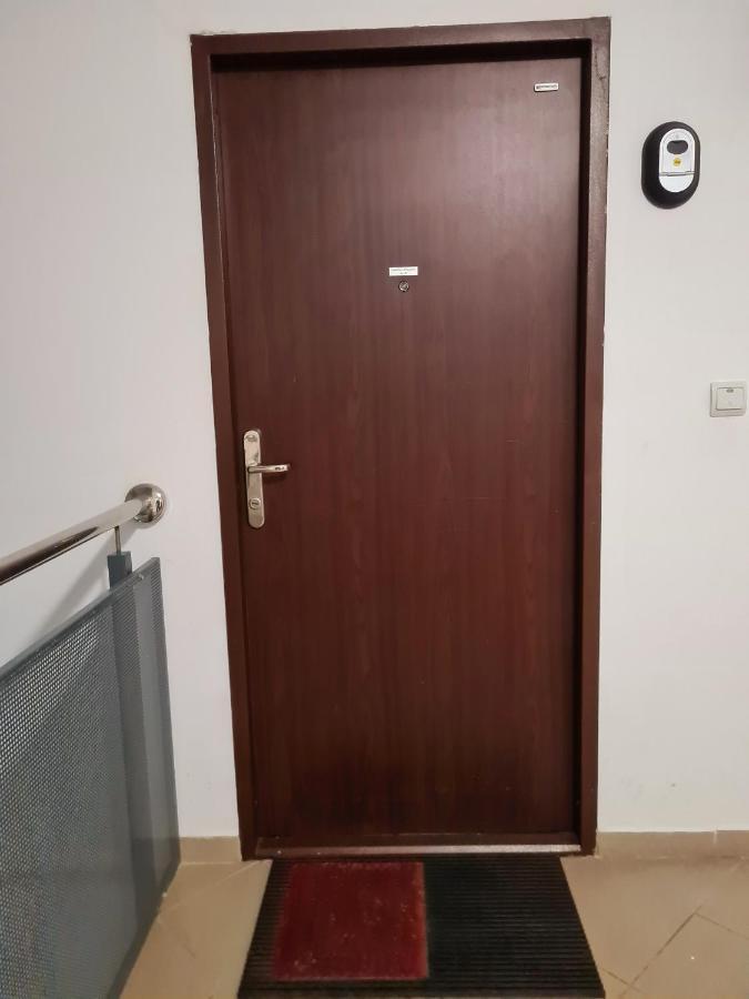 Cozy Apartment 阿拉德 外观 照片