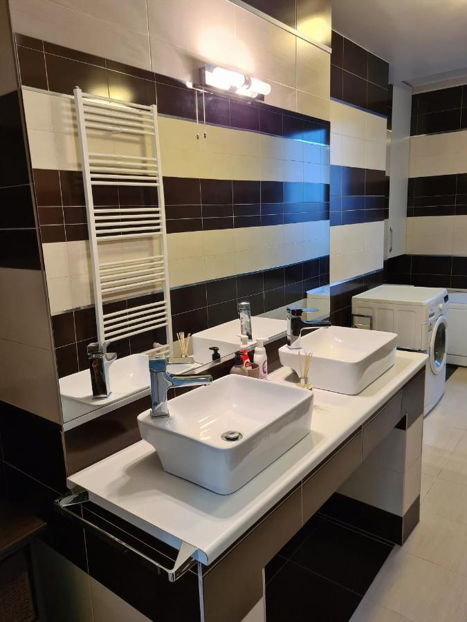 Cozy Apartment 阿拉德 外观 照片